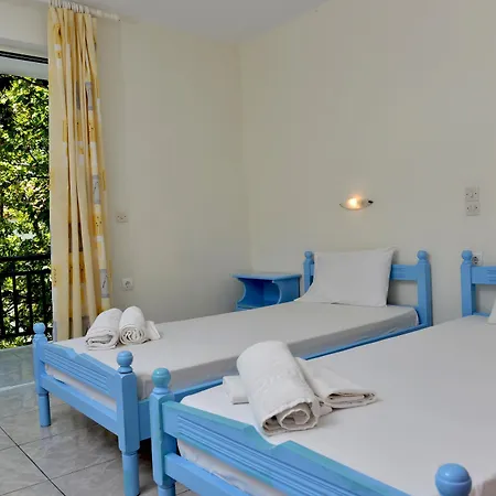 Bella Dimitra 阿凯松